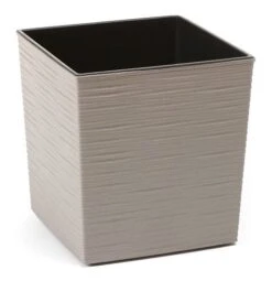 Yukka ECO Chisel Effect Planter Square 19cm - Grey